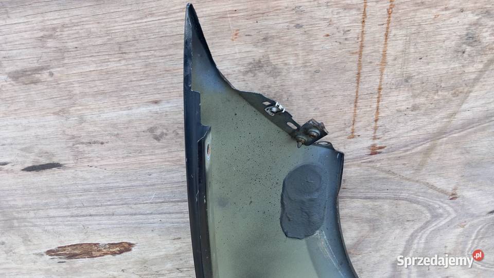 RENAULT MEGANE III LIFT BŁOTNIK PRZÓD LEWY NV676 osobowe Zbierkowo