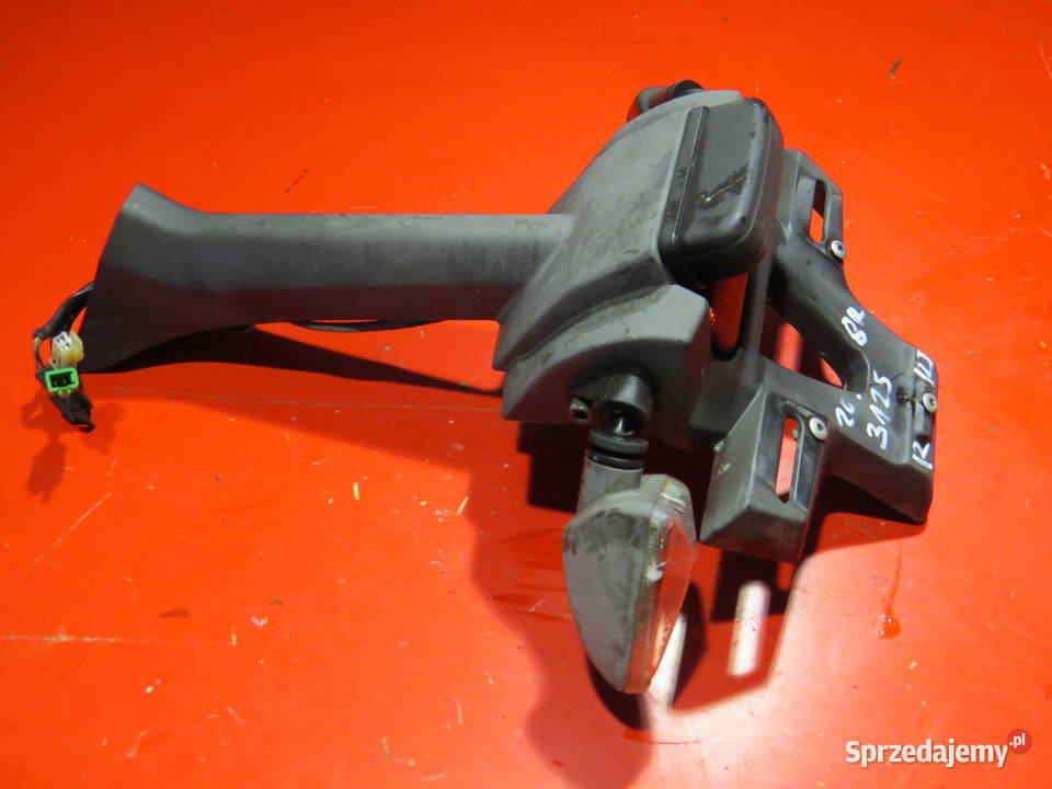 YAMAHA YZF R125 R 125 0813 chlapacz mocowanie