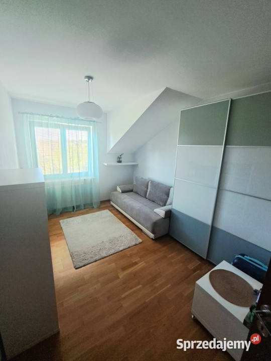 Dwupoziomowe mieszkanie z garażem 5 pokoi 141 m2 Józefosław