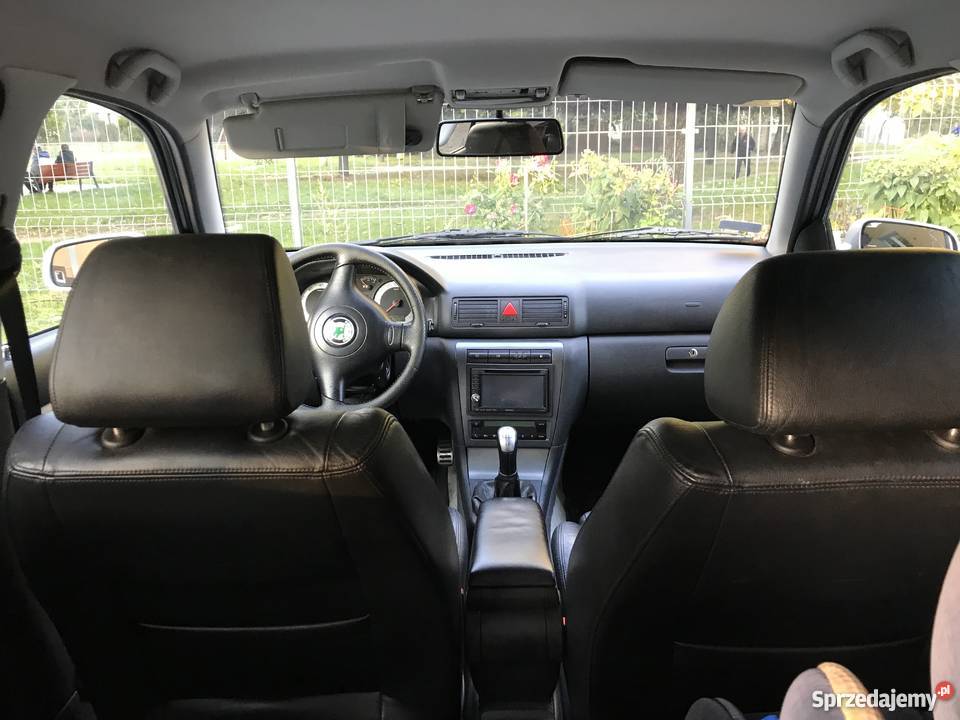 Skoda Octavia Vrs 18t 220 Kme mega