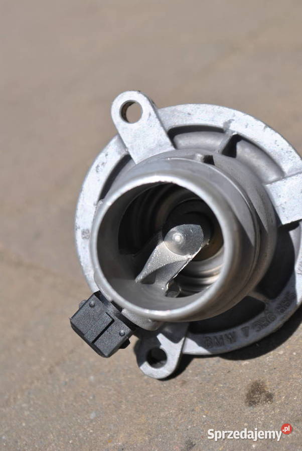 Termostat oryginał BMW V8 N62 F80 M3 F01 F02 Termostaty Poręba