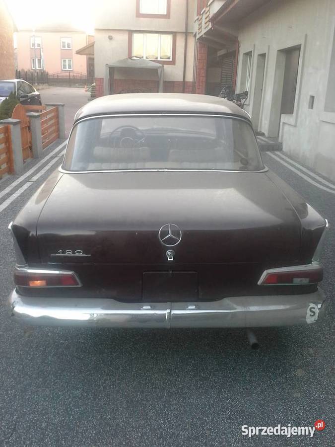 Mecedes W110 190C Skrzydlak 1961 190 Lipsko