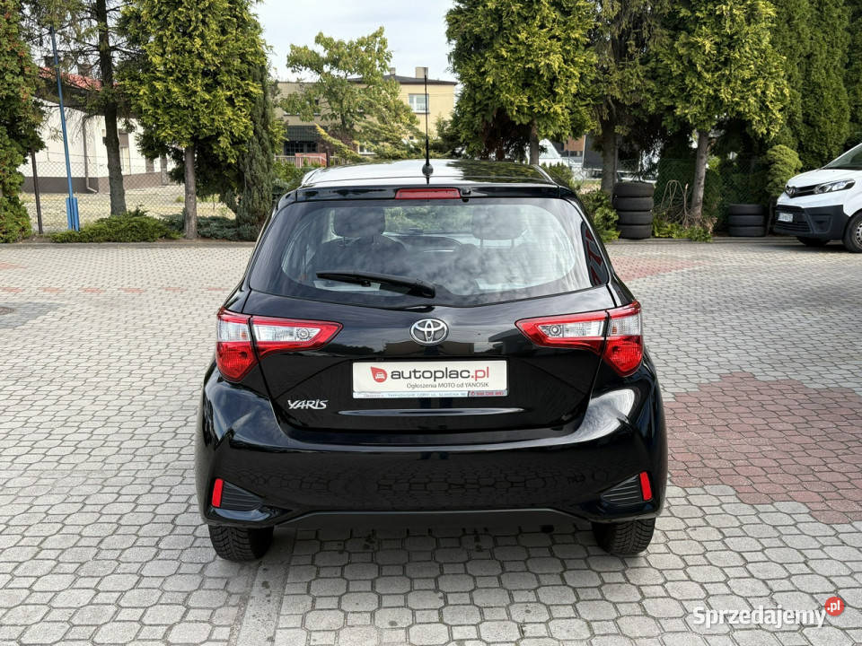 Toyota Yaris 15 Kamera Podgrzewane fotele III system Start-Stop Yaris Tarnowskie Góry