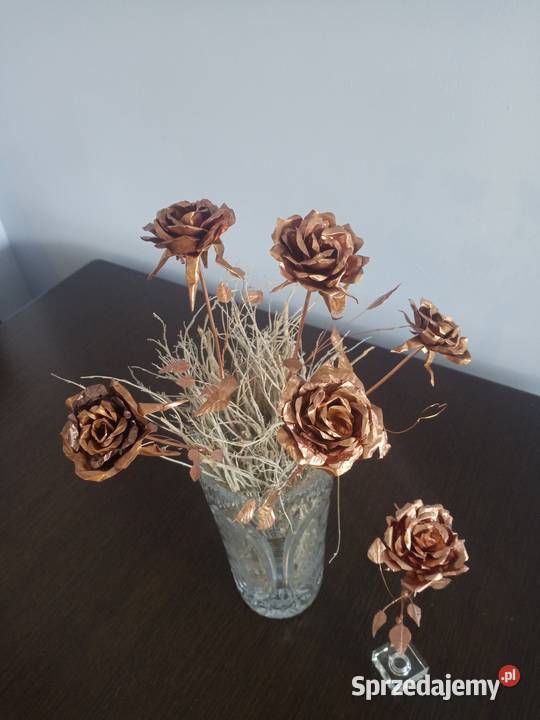 Róże miedziane metaloplasyka Rybnik