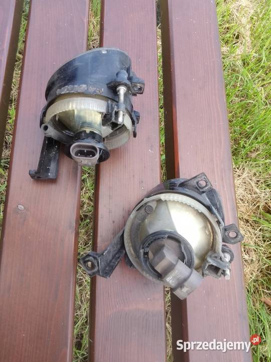 Komplet halogenów VW Hella osobowe pomorskie