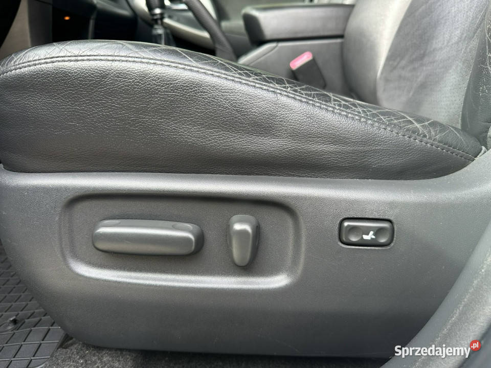 Toyota RAV4 Toyota RAV4 4x4 22D 2011 Bogata ASR (kontrola trakcji) Gostyń sprzedam