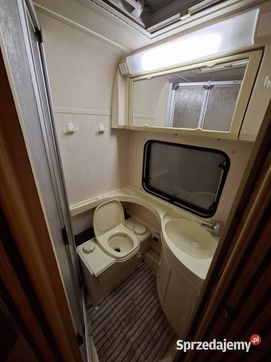 Kamper Fiat Ducato osobny prysznic Kampery Radom