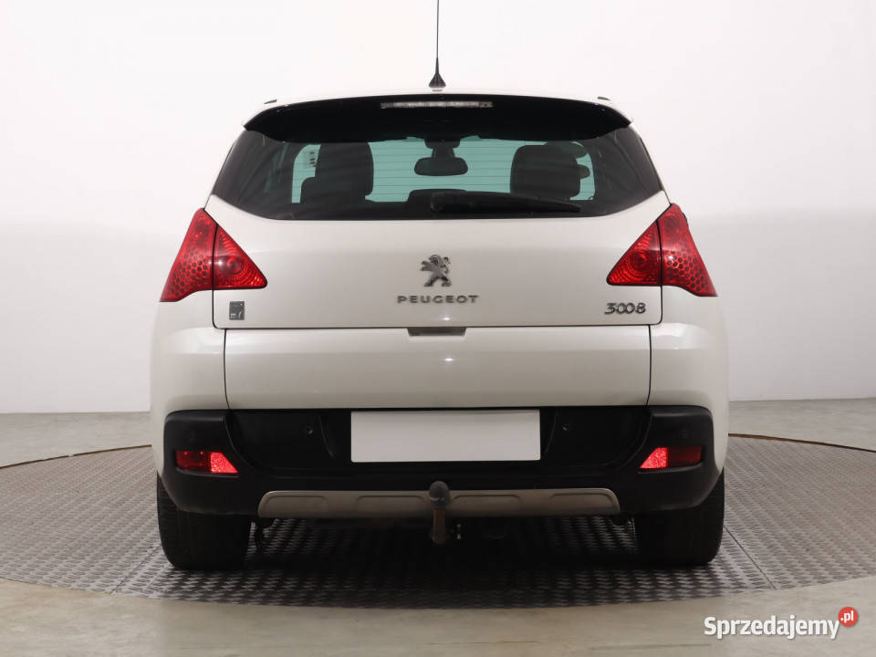 Peugeot 3008 Hybrid4 nawigacja