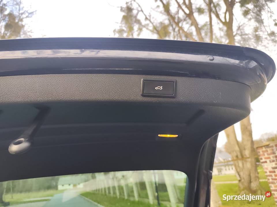 Sprzedam Skodę Superb 2012 roku bogate przyciemniane szyby sprzedam