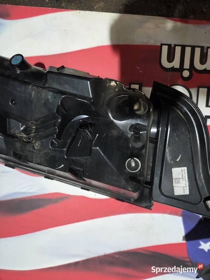 LAMPA TYLNA L R FORD MUSTANG 1823 R WERSJA USA Części samochodowe Kawnice