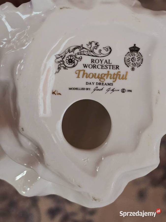 Przepiękne figurka Royal Worcester Warszawa sprzedam
