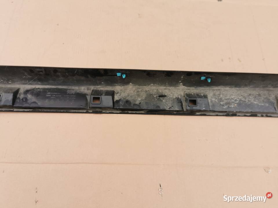 Listwa progowa prawa rh Subaru XV 1117 osobowe Międzychód