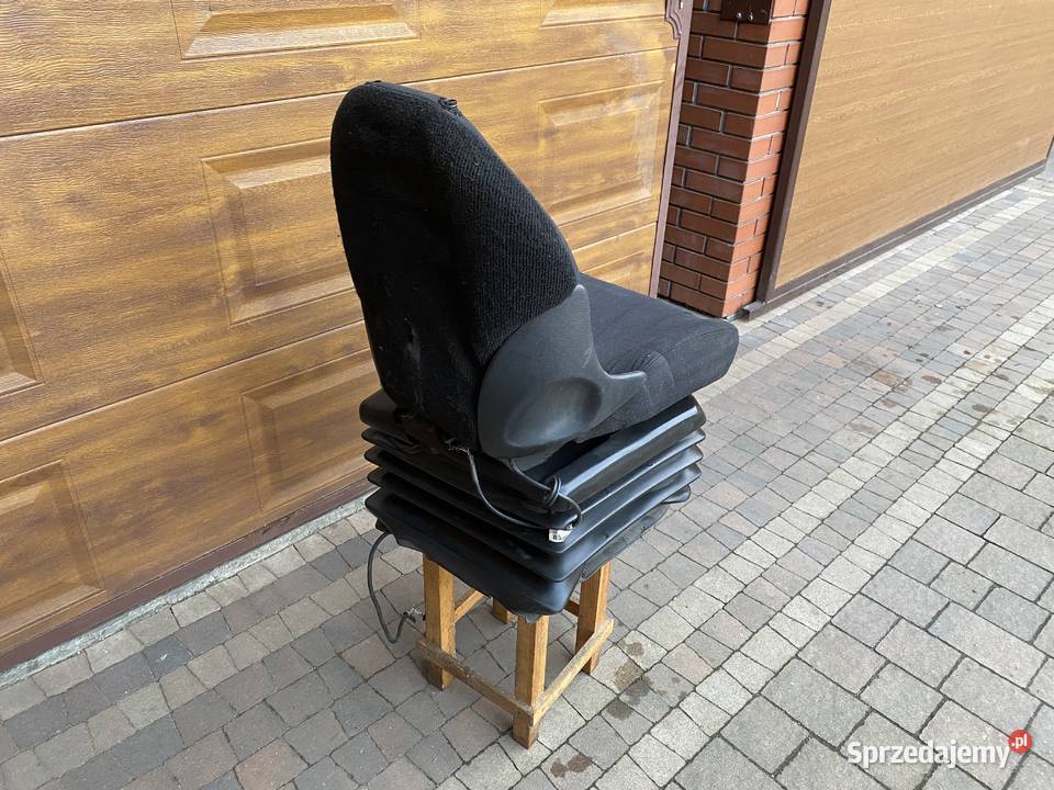 Fotel do traktora koparko ładowarki wysoki