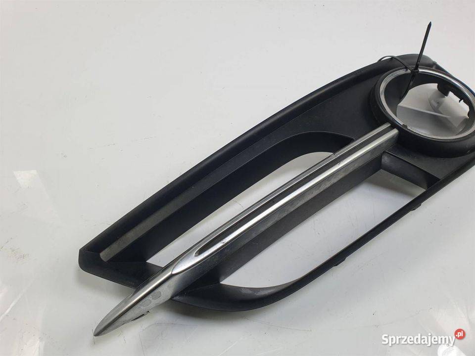KRATKA HALOGENU LEWA AUDI S8 D4 4H0807679F Lipno