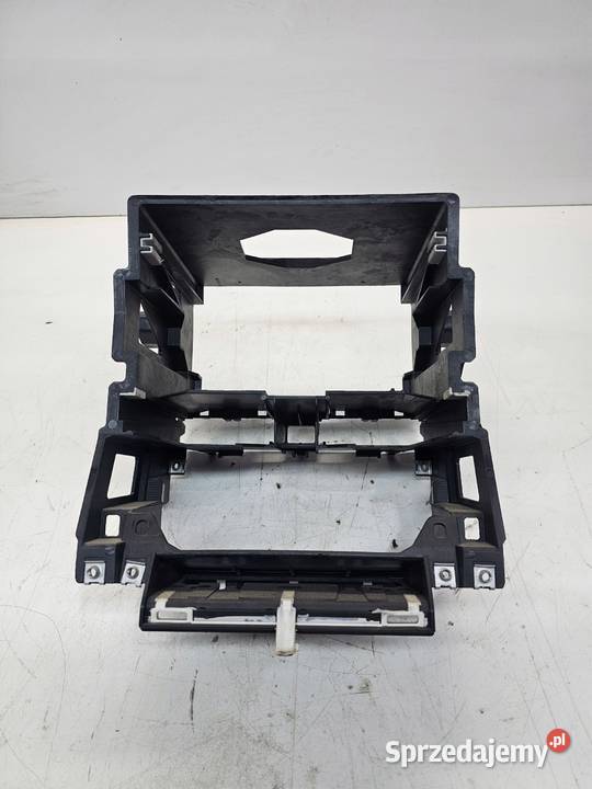 KOSZ 2 DIN AUDI A3 8P LIFT ORYGINAŁ 8P0858005A Przystajń
