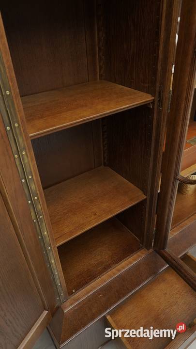 Zabytkowa dębowa biblioteka z lat 20tych Jerka