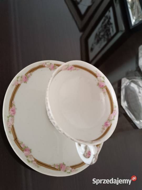 Sygnatura Suhl Staruszka filiżanka porcelanowa