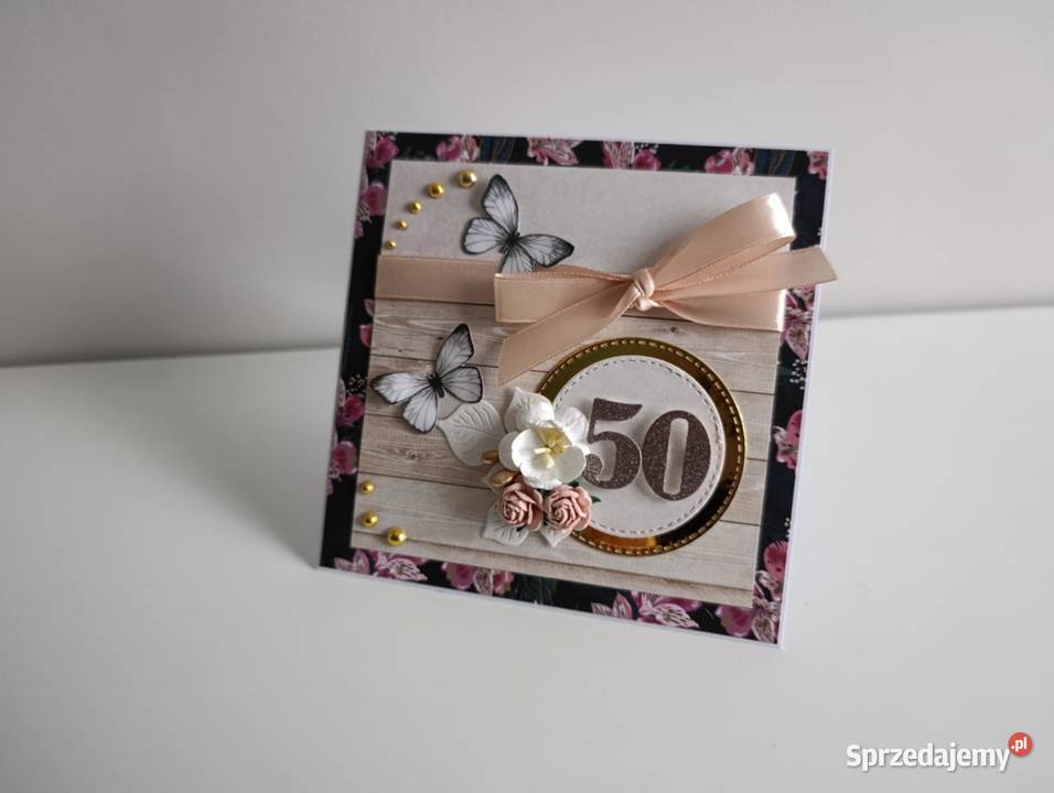 Karttka na urodziny ręcznie robiona z kwiatami