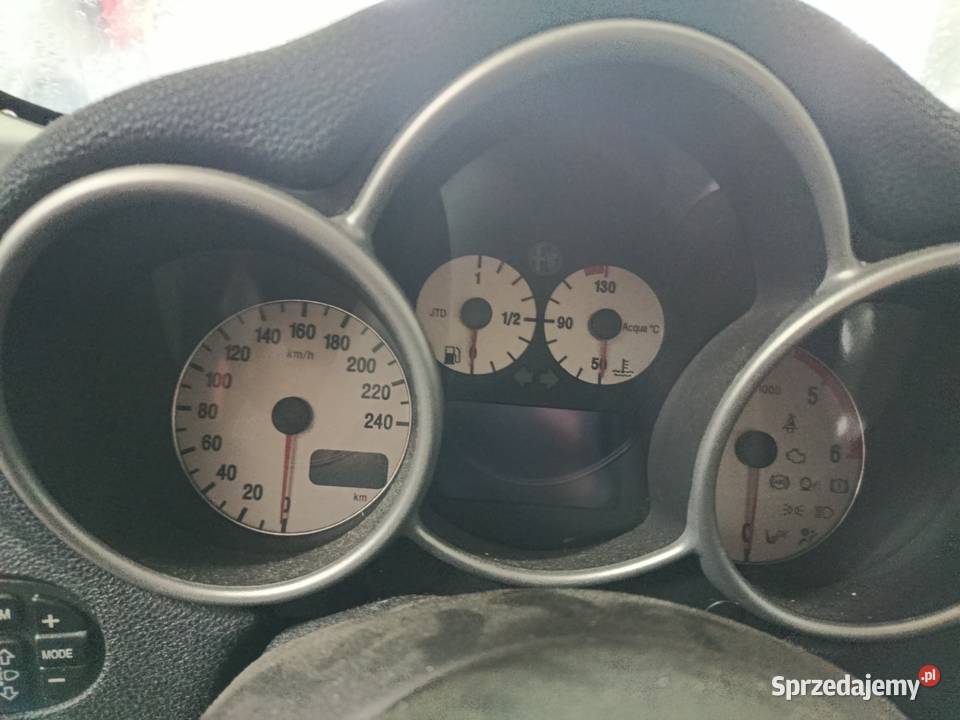 Alfa Romeo 147 19 JTD 2001 r dawca części osobowe Szklarka Myślniewska sprzedam