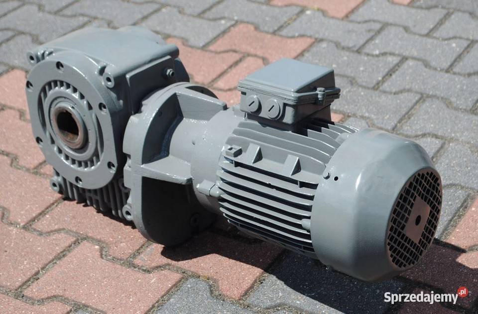 Motoreduktor kątowy 15kw 35obrmin Kargowa