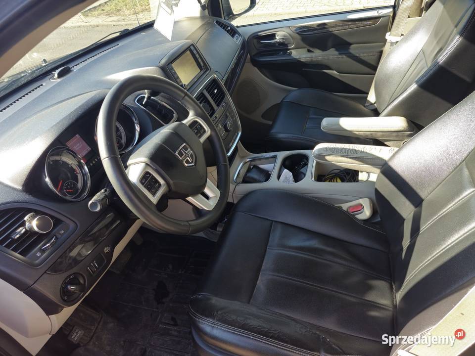 Dodge grand caravan 36 v6 2014r el drzwi klapa Grand Caravan Wrocław sprzedam