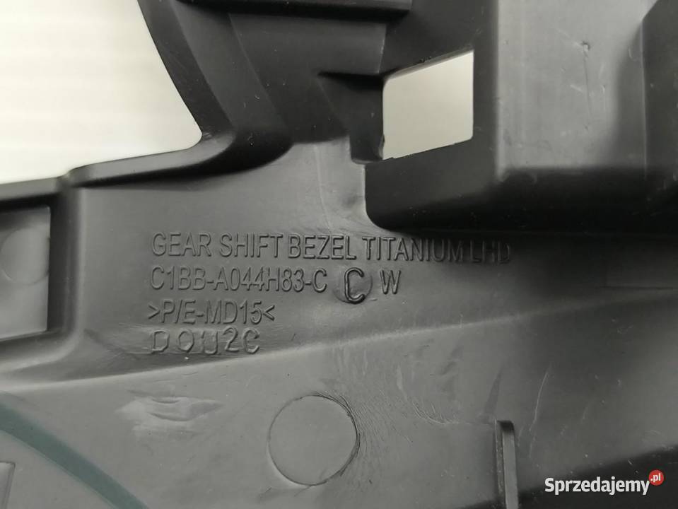 OSŁONA RAMKA MIESZKA ZMIANY BIEGÓW FORD FIESTA osobowe