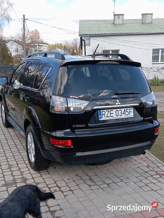 Mitsubishi Outlander Rok produkcji 2012 Świlcza sprzedam