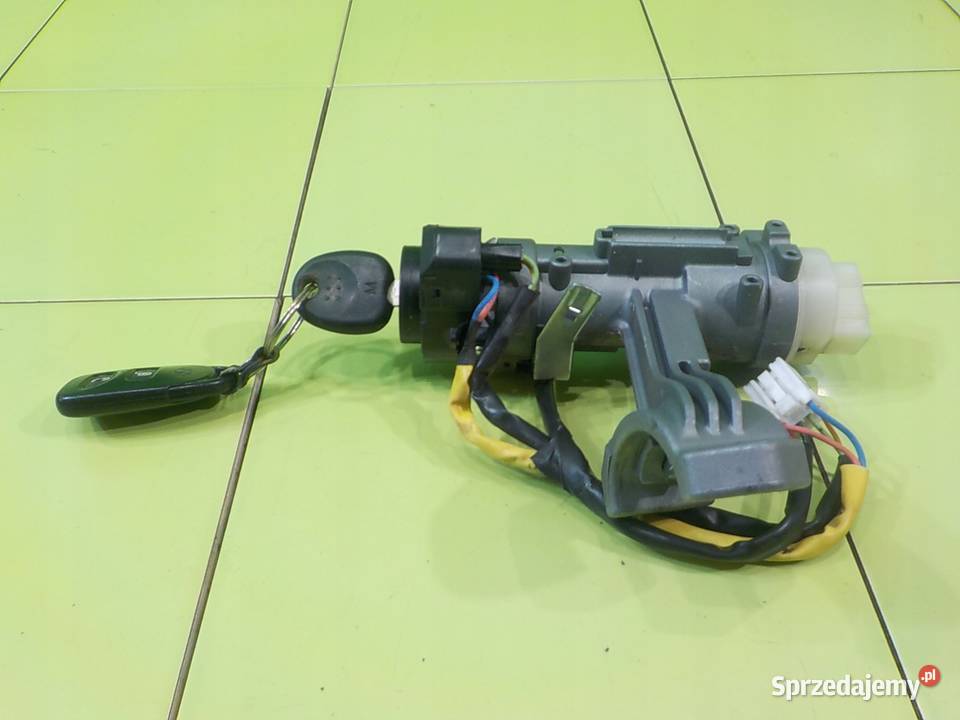 HYUNDAI TUCSON I LIFT 20 CRDI 10r 5D stacyjka z