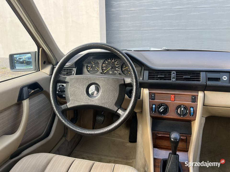 Mercedes W124 250D Wąska Listwa 2 właściciela wspomaganie kierownicy sprzedam