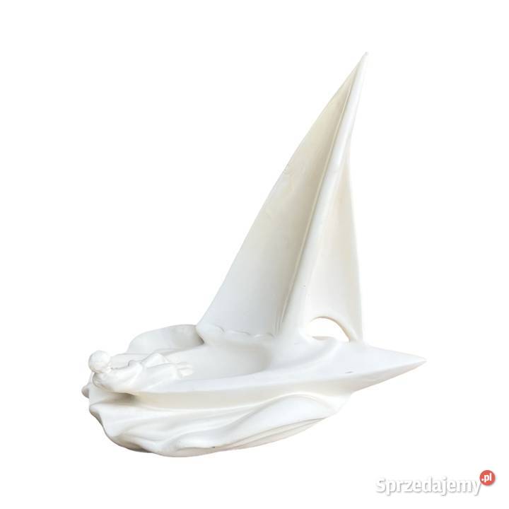 Figura Żeglarz na łódce Jihokera Bechyn mazowieckie Warszawa