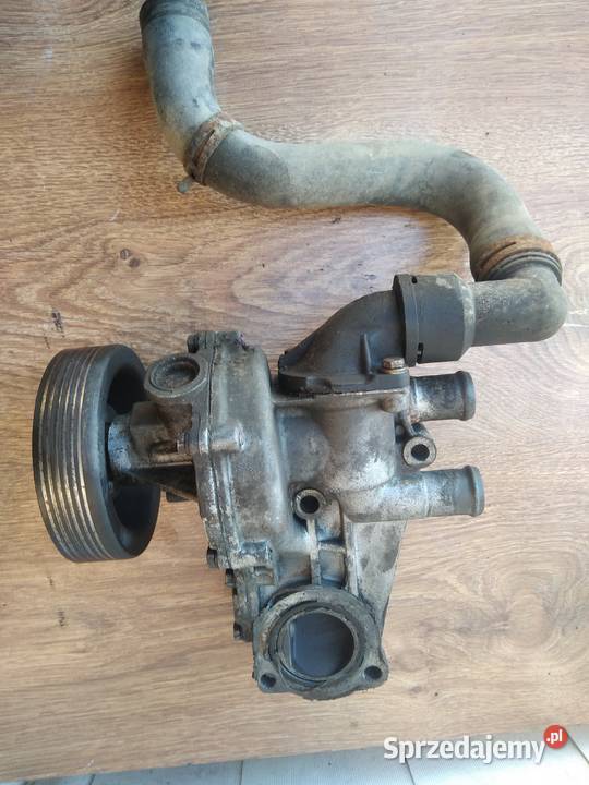 Pompa wodna VW golf 3 16 v8 101 łódzkie Krośniewice
