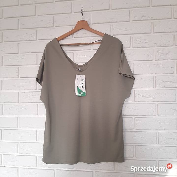 Bluzka TShirt wycięte plecy