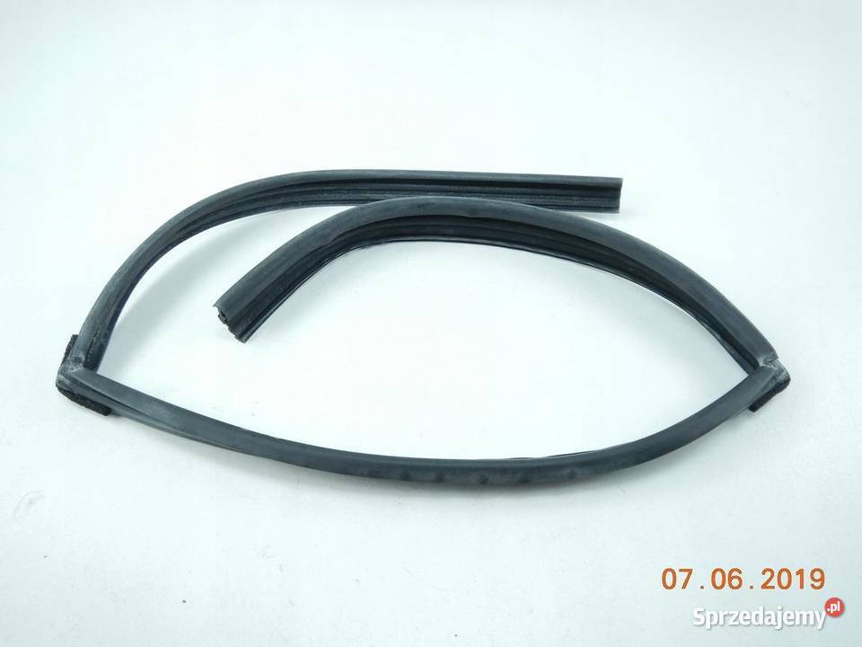 USZCZELKA DRZWI PRAWY TYŁ HYUNDAI ACCENT 9500