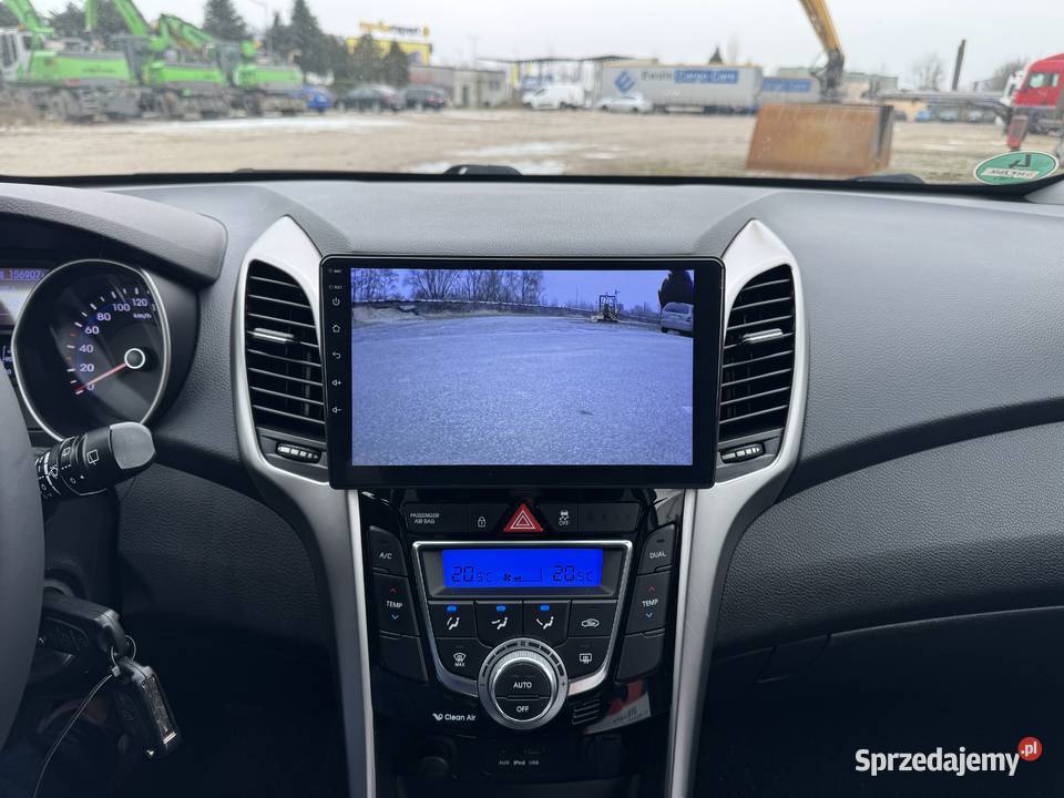 Hyundai i30 14 BENZYNA Klimatronik Nawigacja bluetooth Konin