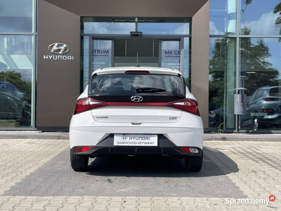 Hyundai i20 12MPI 82 Modern Car Play Kamera garażowany Piotrków Trybunalski sprzedam
