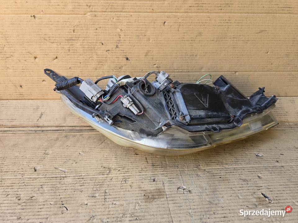 Subaru Outback IV BR lampa reflektor przód xenon Legnica