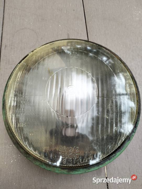 Stara metalowa przednia lampa do zabytkowych Miejsce Piastowe