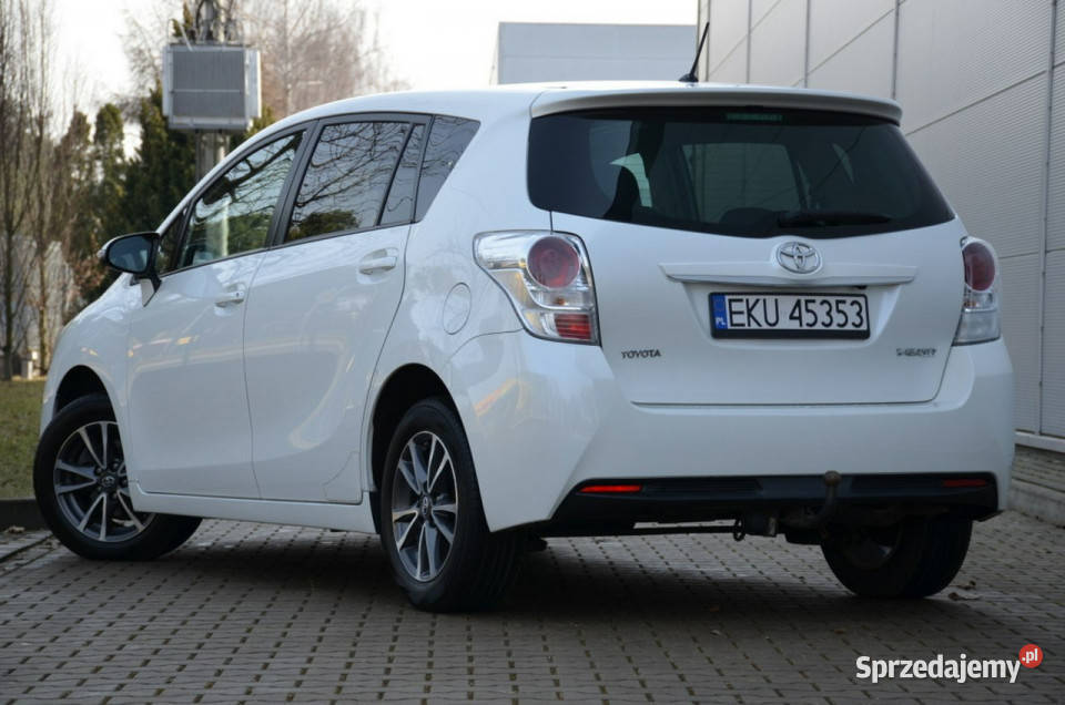 Toyota Verso Zarejestrowana 16i 132 Serwis VAT marża Kutno