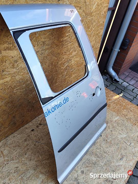 VW CADDY 2K3 DRZWI PRAWE TYLNE PRZESÓWNE Przemęt