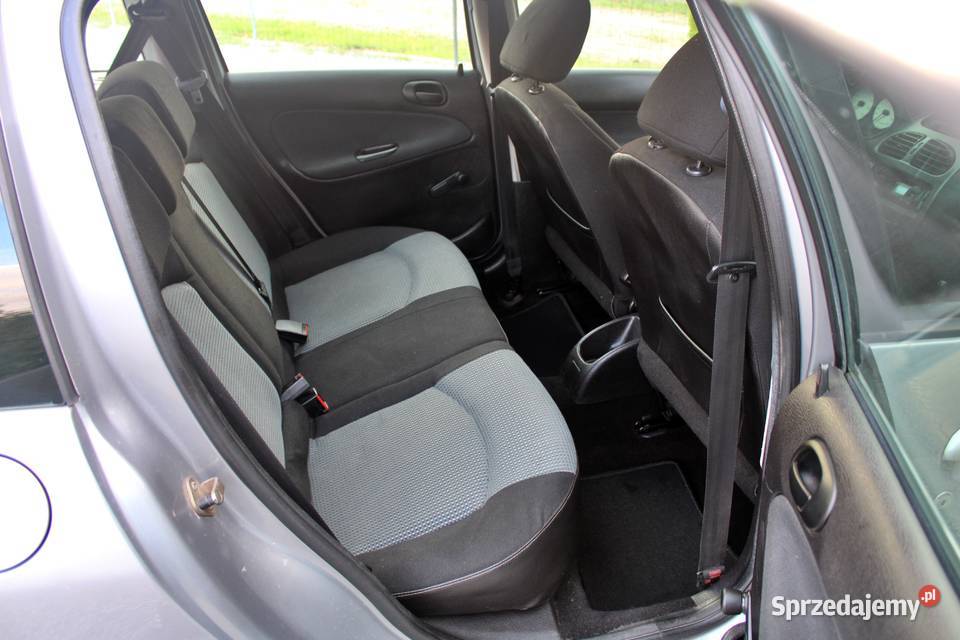 SW 2003r 14 Salon Polska