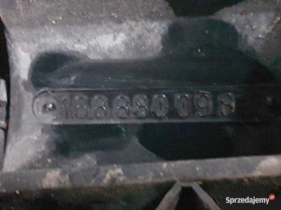 MERCEDES A KLASA W168 ATRAPA GRILL ZNACZEK osobowe Atrapy Turek sprzedam