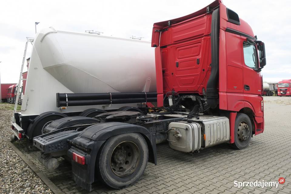 Ciągnik siodłowy MERCEDESBENZ ACTROS 1845 Opoczno sprzedam