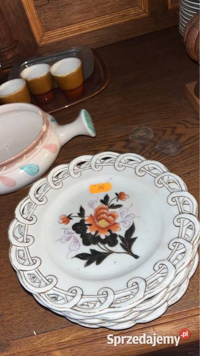 Talerzyk deserowy z koronkowym ażurem Sygnatura Gdańsk