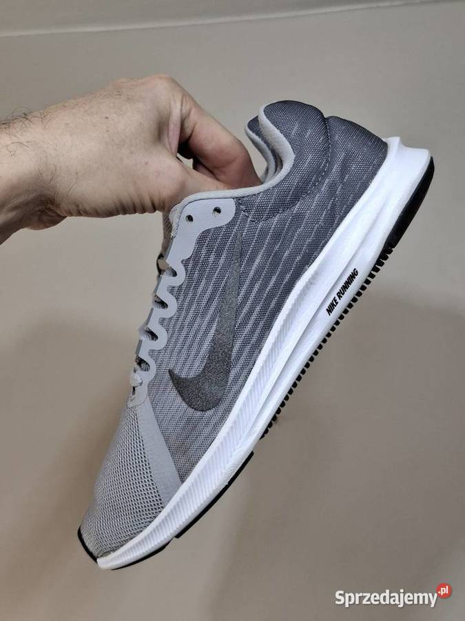 Buty 39 sportowe Nike Downshifter