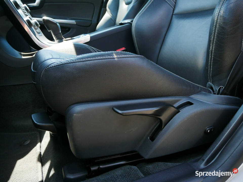 Volvo S60 FL 20 D2 120 Eu6 Kinetic Dynamic śląskie Goczałkowice-Zdrój