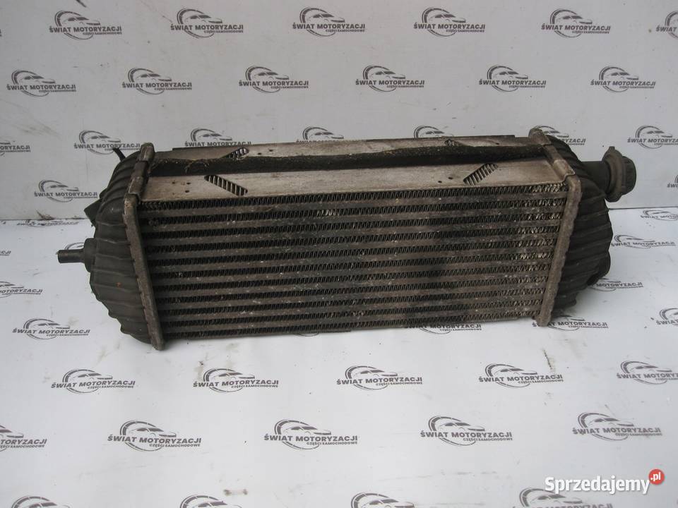 KIA SPORTAGE III 12r intercooler 282702A850 Kielce