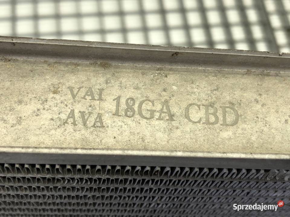 CHŁODNICA WODY AUDI A6 C5 30 220 9705 RADIATOR