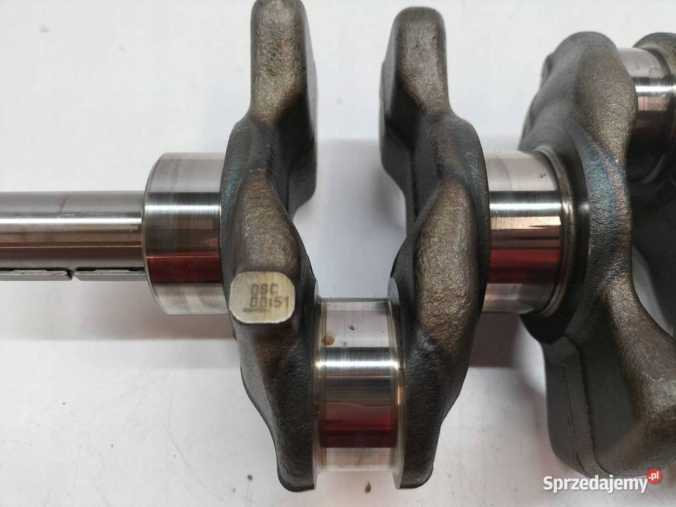 WAŁ KORBOWY 18 HYBRID Toyota Auris II 2012