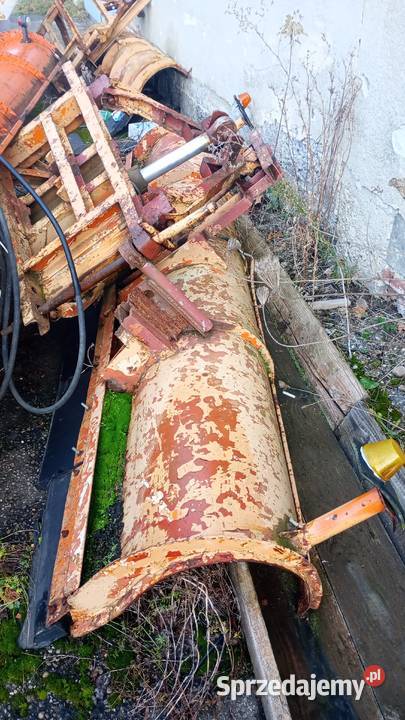 sprzedam pługi odśnieżne do traktorów Do ciągników Olesno sprzedam