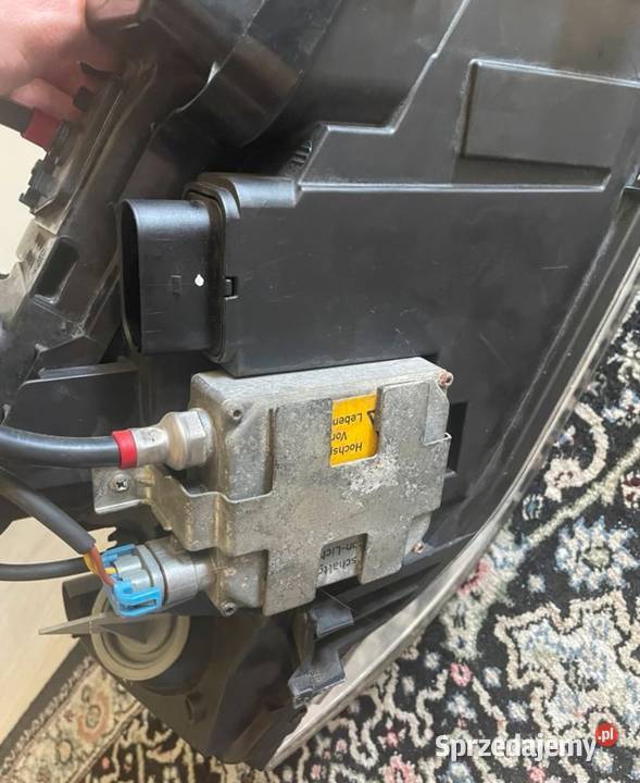 A6 B5 4b lampy prawa i lewa xenon made in